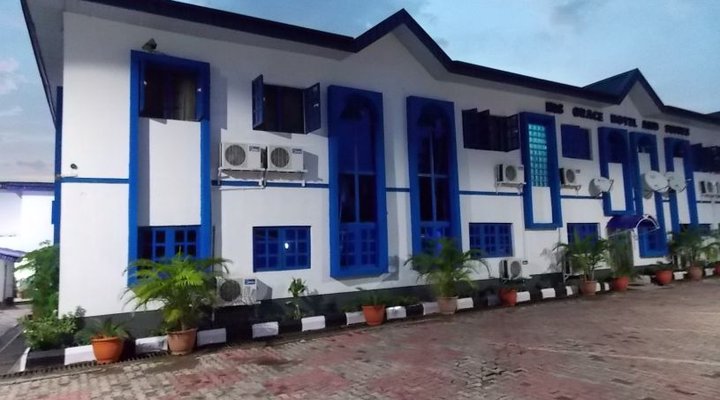 His Grace Hotel & Suites