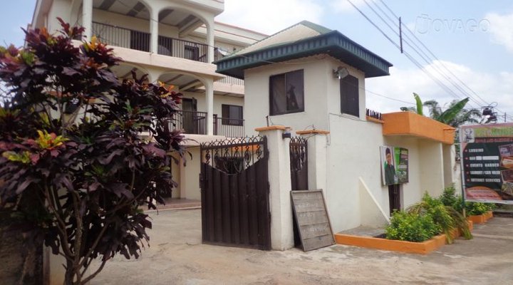 Pet Mobel Hotel and Garden