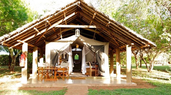 Voyager Ziwani Camp