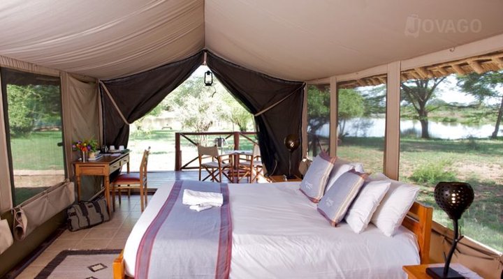 Voyager Ziwani Camp