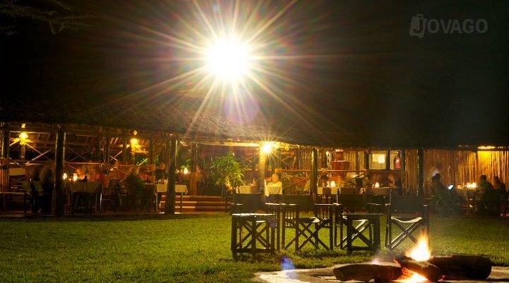 Voyager Ziwani Camp