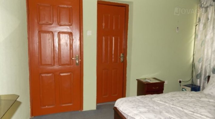 Kett Executive Christain Guest House
