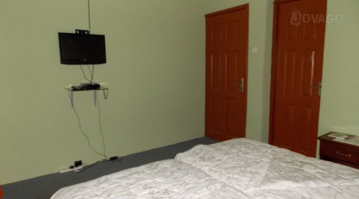 Kett Executive Christain Guest House
