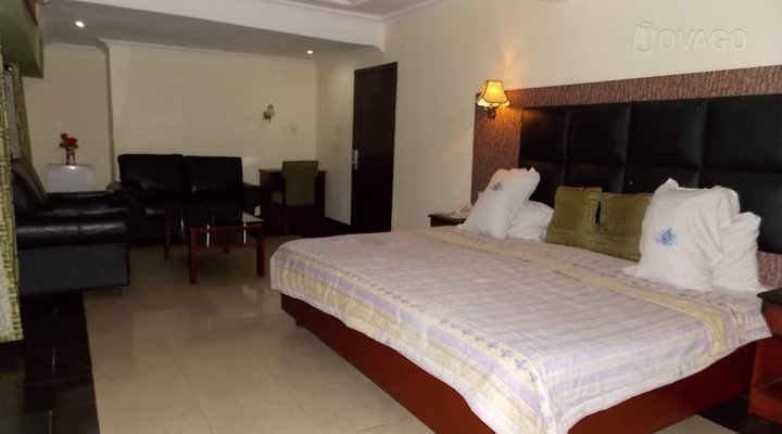 Kunle Sijuade Motel Ltd