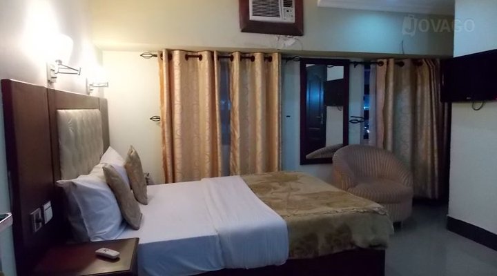 Kunle Sijuade Motel Ltd