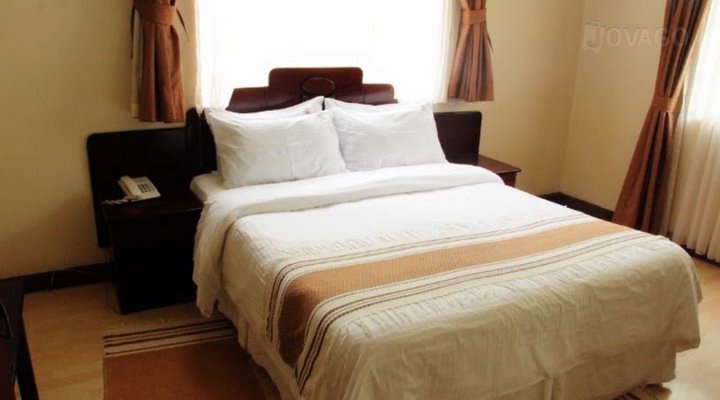 Country House Inn