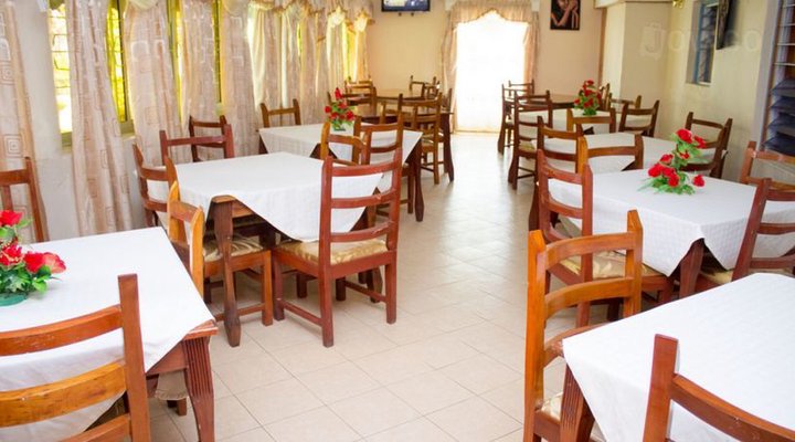 Oloika Country Lodge