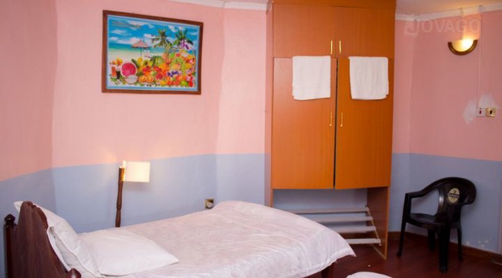 Oloika Country Lodge