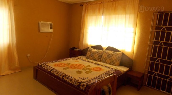 Phoenix Suites & Inn