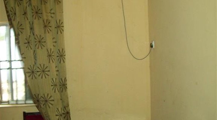 Bulma Guest Inn (White House)