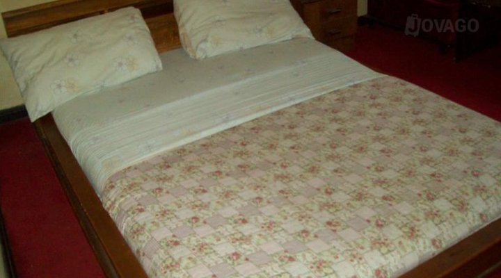 Bulma Guest Inn (White House)