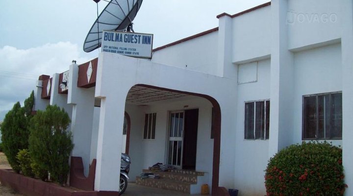 Bulma Guest Inn (White House)