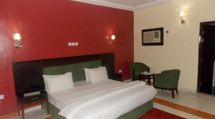 Kabo Guest Inn