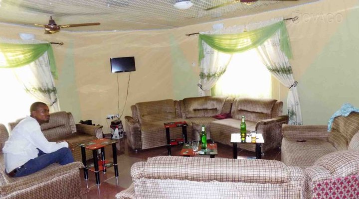 Yunis Guest House