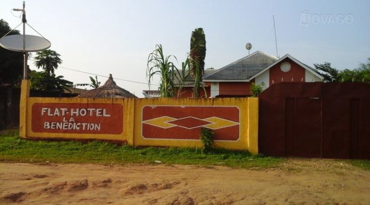 Flat Hotel La Benediction