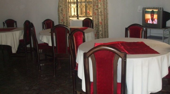 Tooro Resort Hotel
