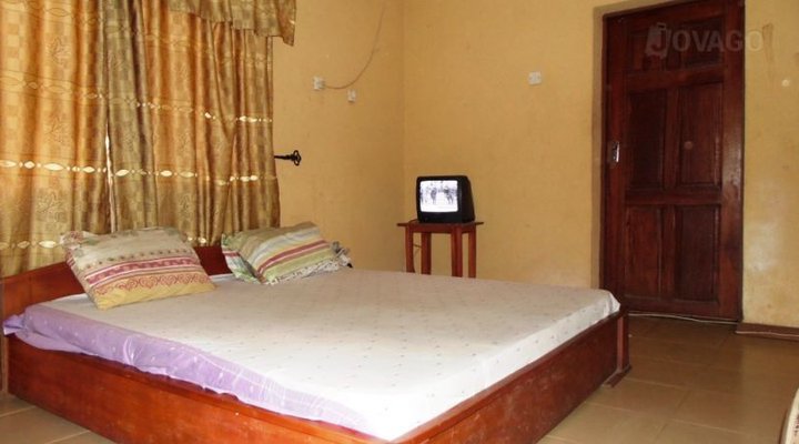 Imarauyi Peace Hotel