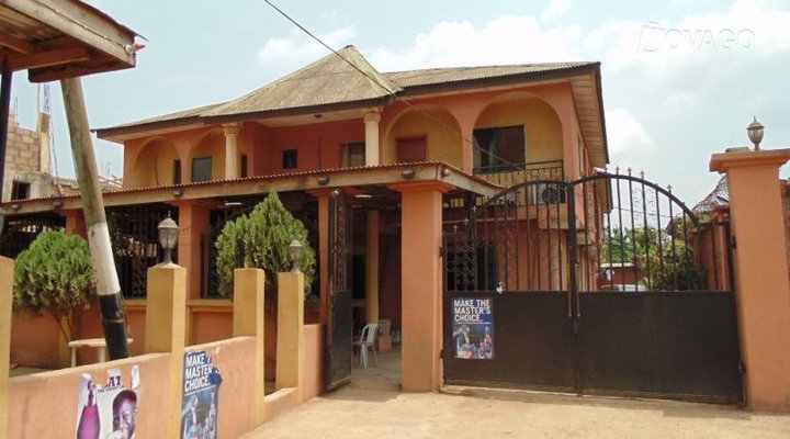 Imarauyi Peace Hotel