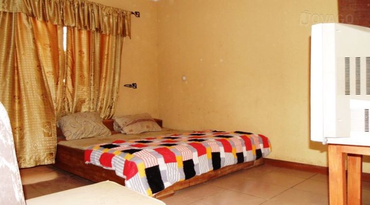 Imarauyi Peace Hotel