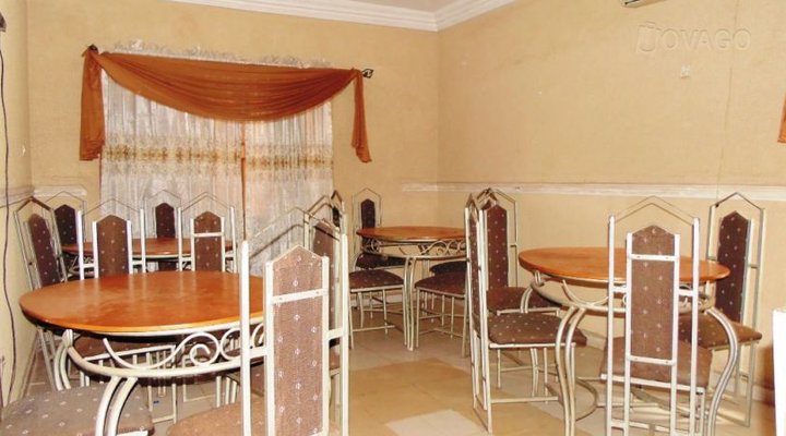 Imarauyi Peace Hotel