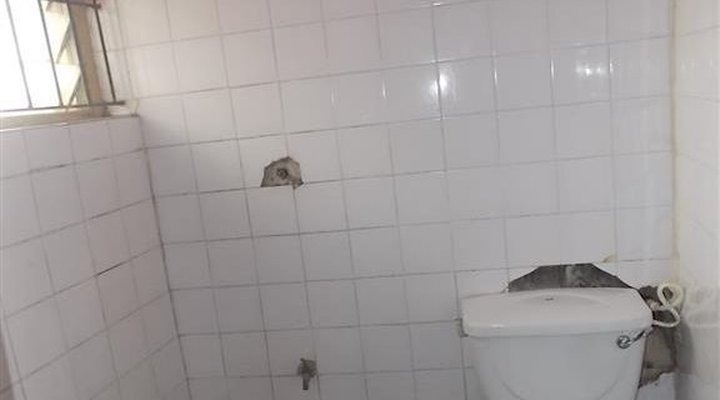 Amoted Royal Hotel and Tours