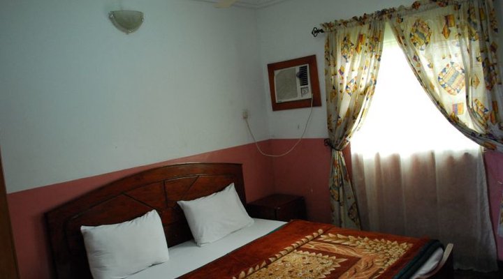 Sandwill Holiday Inn