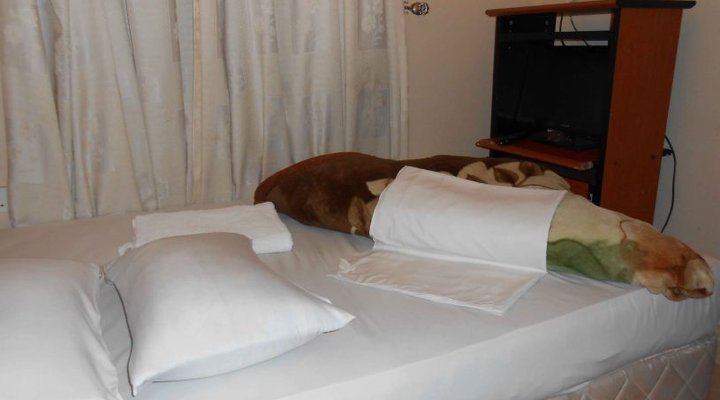 Staff Inn Annex