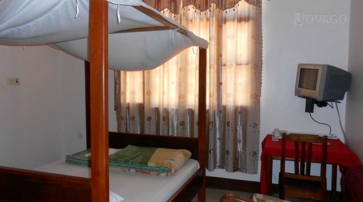 Chaula Hotel