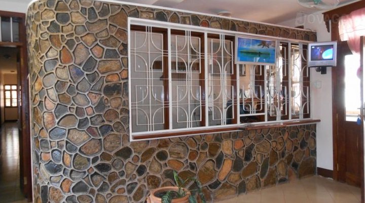 Chaula Hotel
