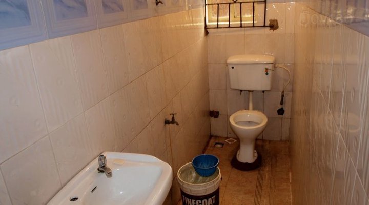 Famade Guest House