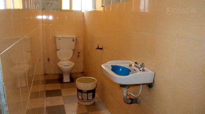 Famade Guest House