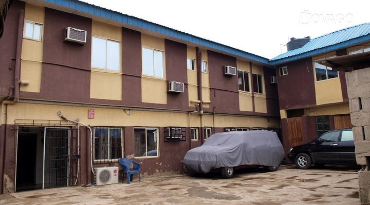 Famade Guest House