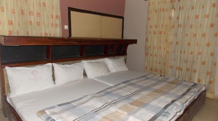 Edinburgh Hotels