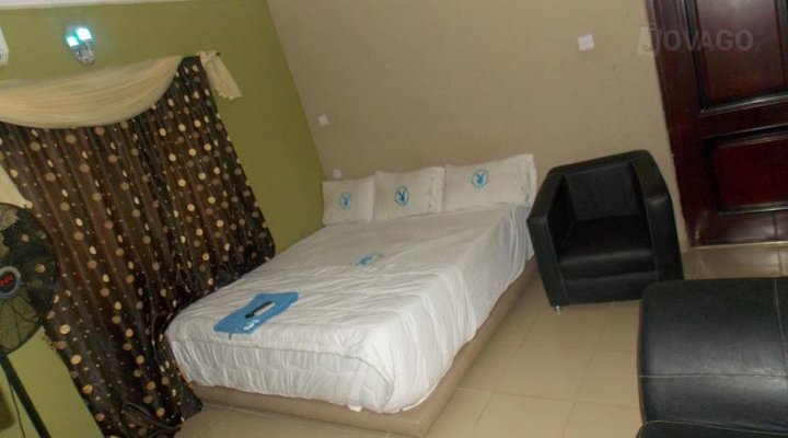 Opracini Hotel and Lounge