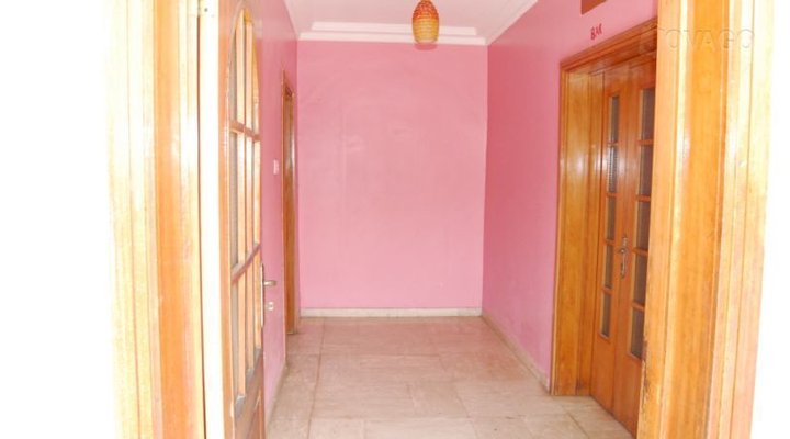 Nibraz Suites And Bars