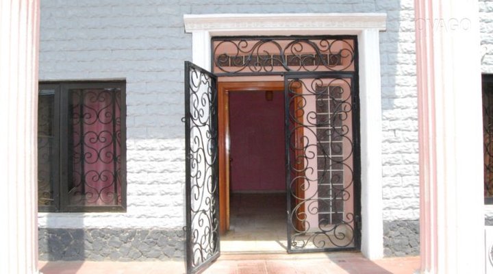 Nibraz Suites And Bars