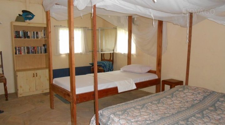 Ushongo Beach Cottage