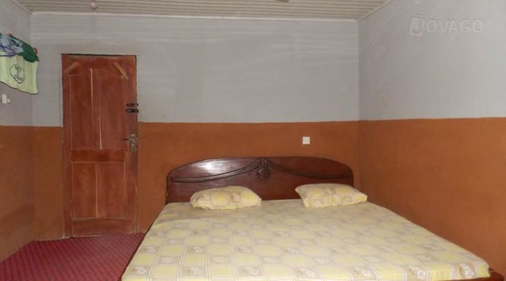 Road River Guest House