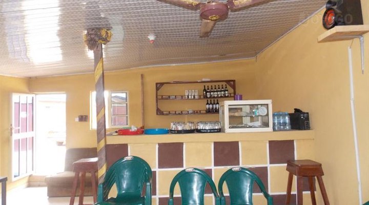 Road River Guest House