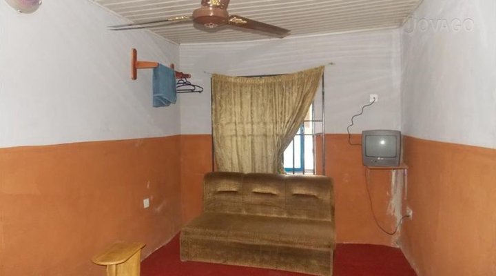 Road River Guest House