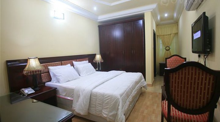 Prestige Hotel And Suites