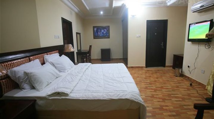 Prestige Hotel And Suites
