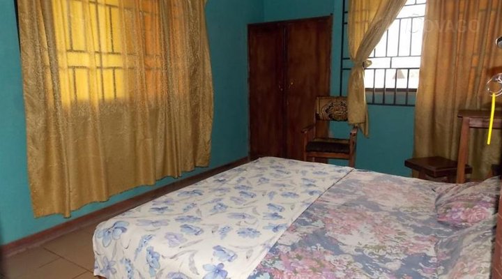 Ajaba A-Z Charley's Hotel