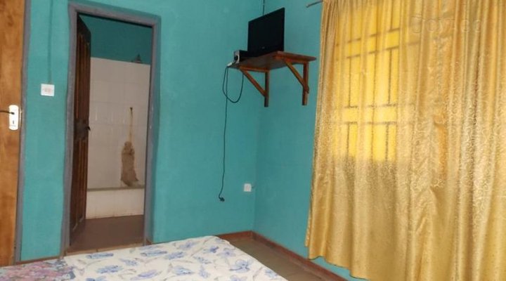 Ajaba A-Z Charley's Hotel