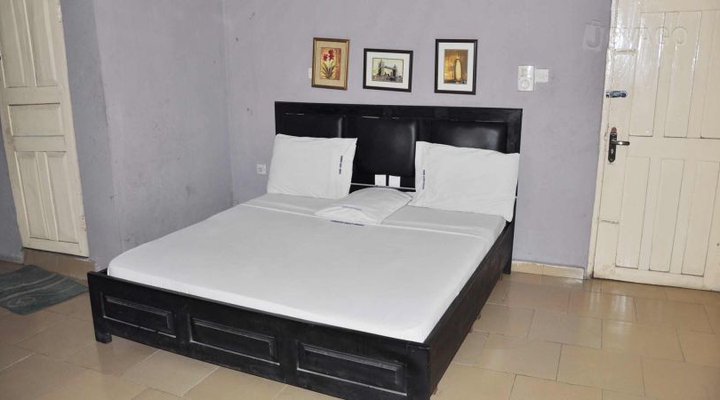 Chookies Guest House