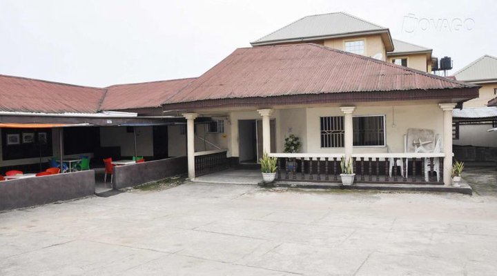 Chookies Guest House
