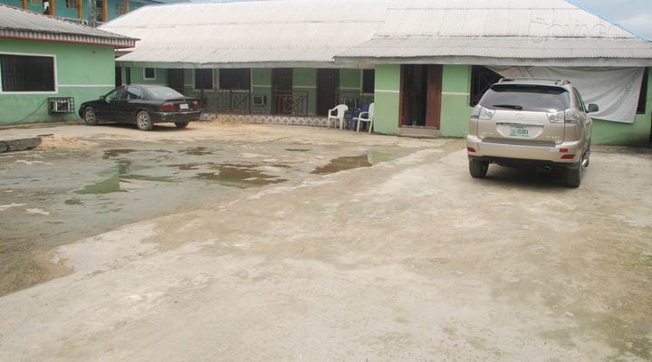 Ebisco De Confidence Hotel