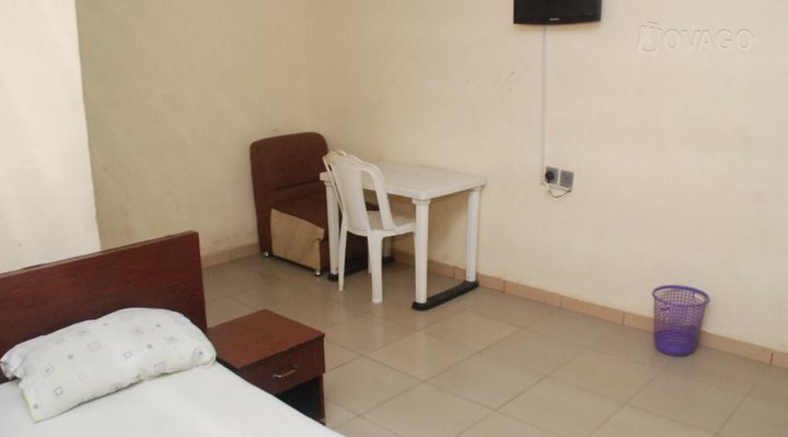 Ebisco De Confidence Hotel