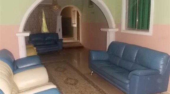 De Royal Cave Hotel Limited