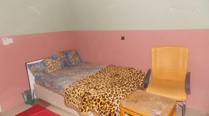 De Royal Cave Hotel Limited